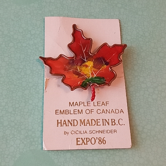 Vintage Designer Handcrafted Leaf Pin - Picture 1 of 3